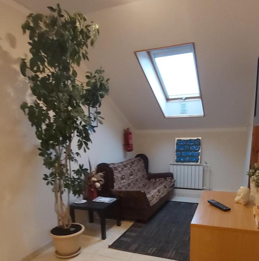 Tiesiog Hostelis Salcininkai Buitenkant foto